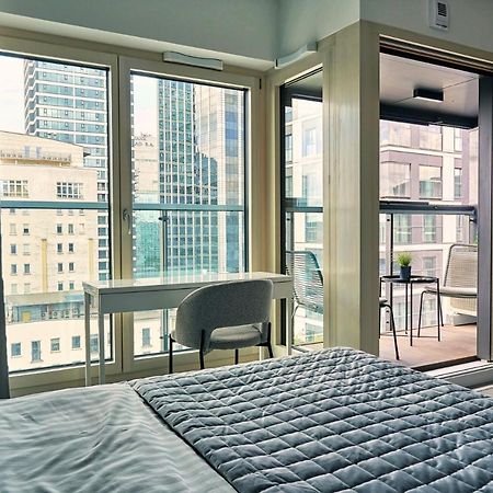 Mennica Residence Deluxe Варшава Экстерьер фото