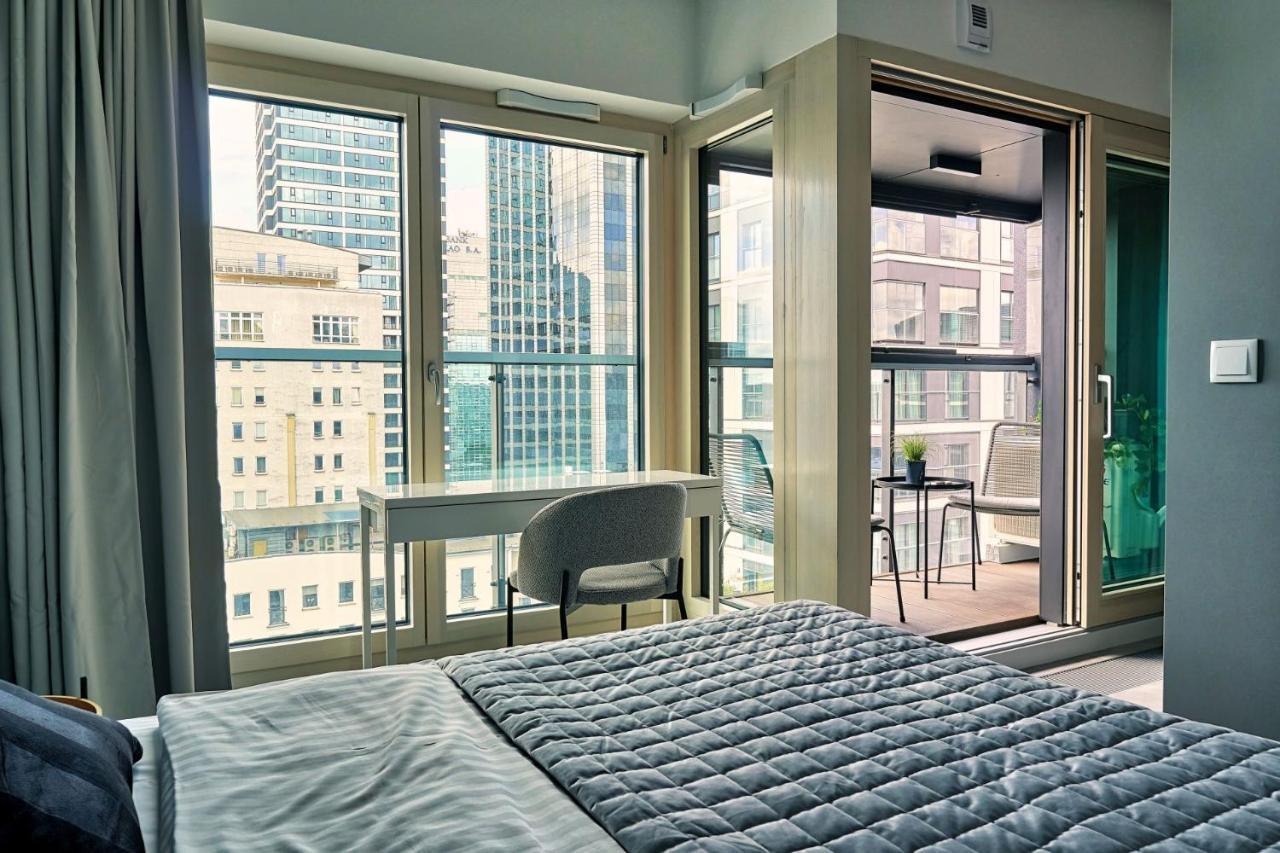 Mennica Residence Deluxe Варшава Экстерьер фото