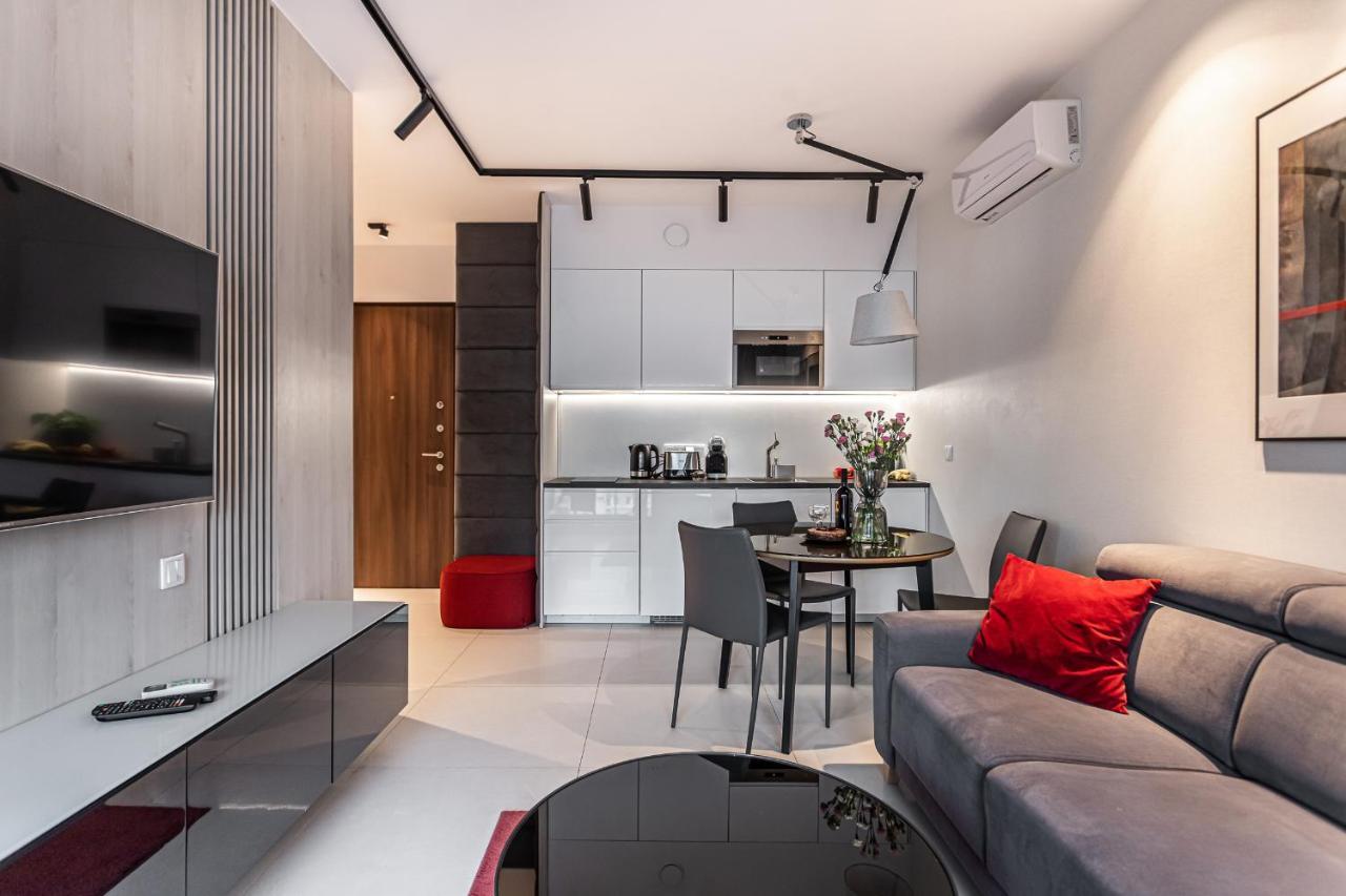 Mennica Residence Deluxe Варшава Экстерьер фото