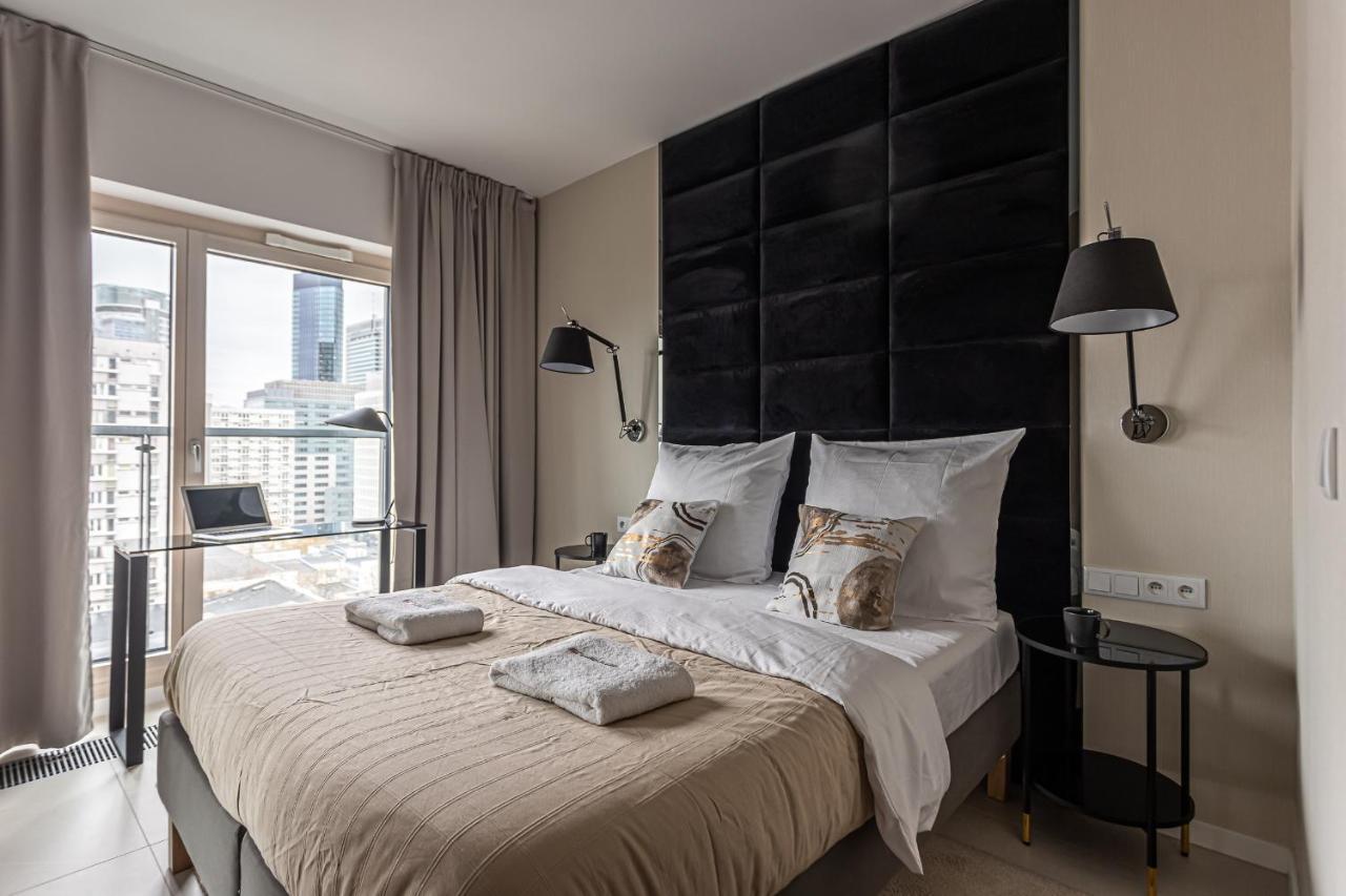 Mennica Residence Deluxe Варшава Экстерьер фото