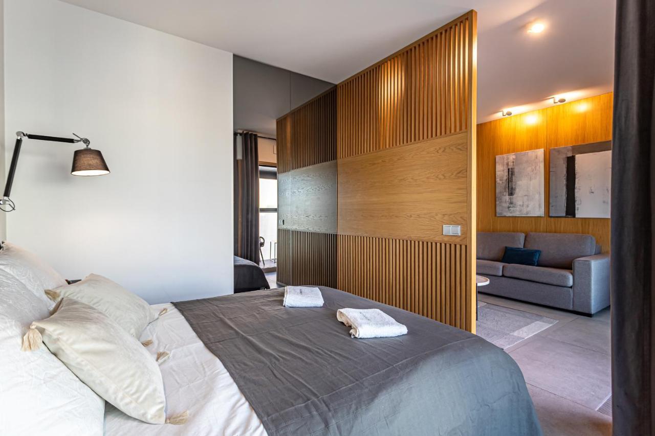 Mennica Residence Deluxe Варшава Экстерьер фото