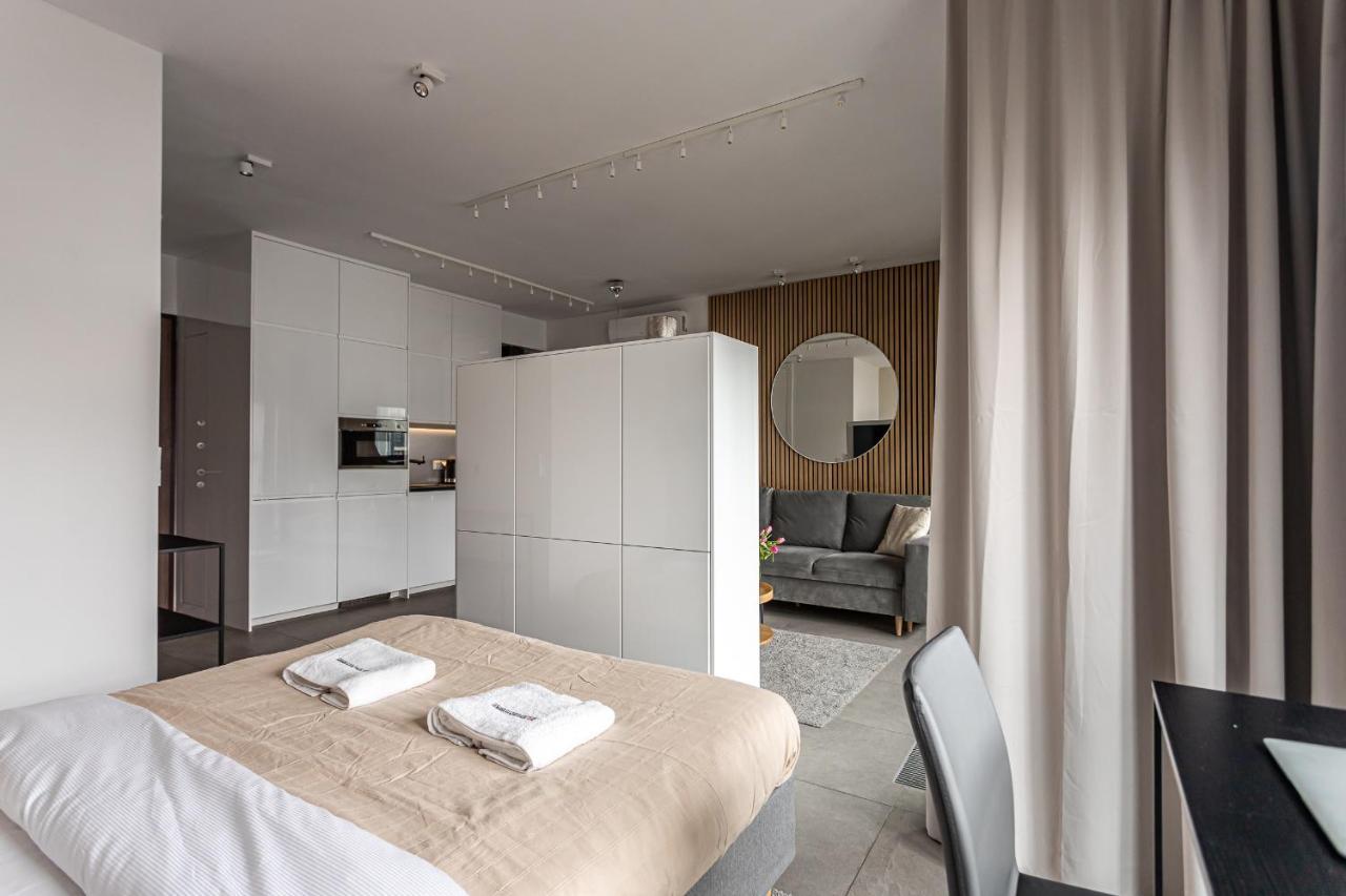 Mennica Residence Deluxe Варшава Экстерьер фото