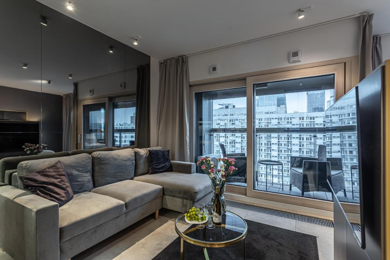 Mennica Residence Deluxe Варшава Экстерьер фото